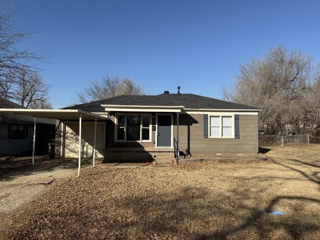 Primary Photo - 3b, 1b Home in Oklahoma City