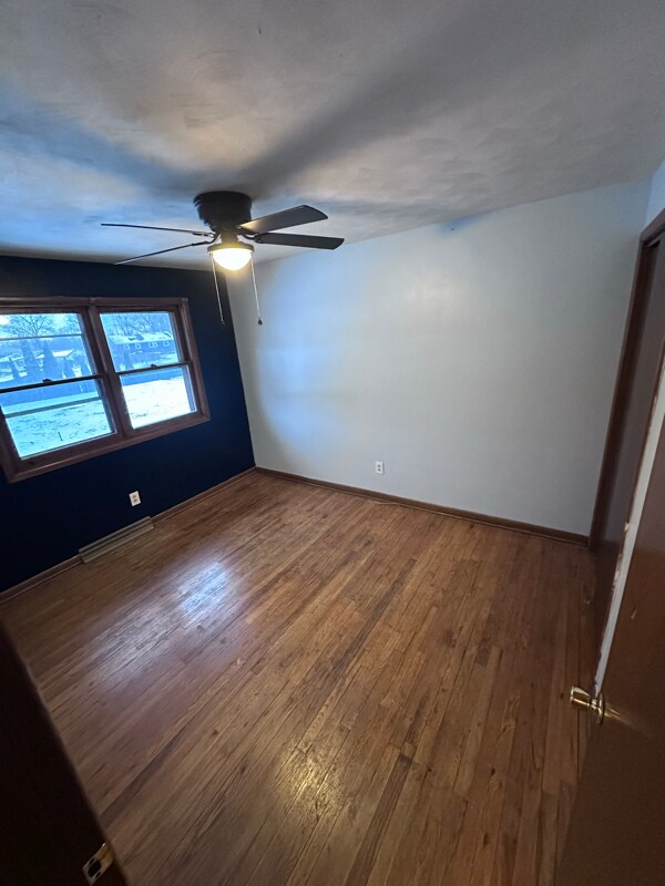 Building Photo - 4526 Middletown Rd E