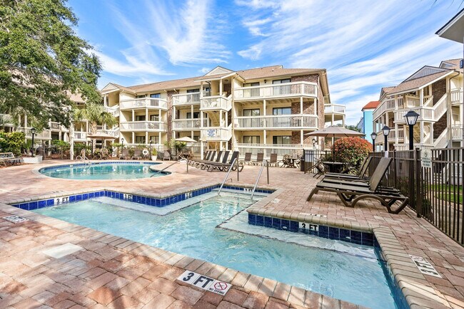 Building Photo - 2805B N Ocean Blvd