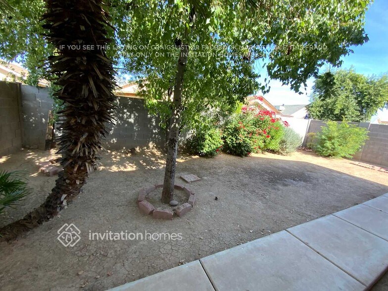 Building Photo - 6946 W Nicolet Ave