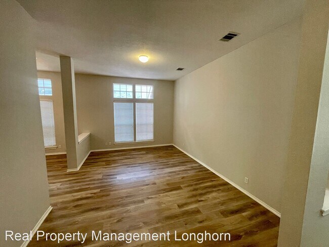 Building Photo - 4 br, 2 bath House - 1115 Meadow Lark Dr