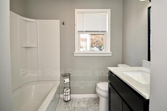 Building Photo - 2421 Nicholas Pl NW