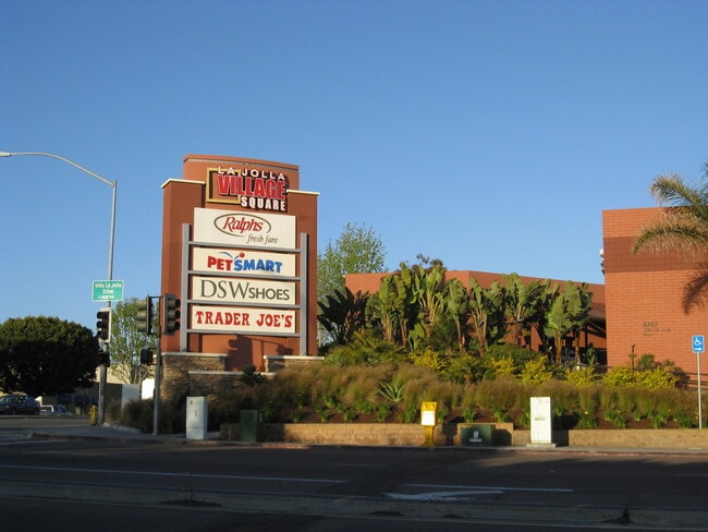 Building Photo - LA JOLLA - 2 Br + Den, Private End Unit To...