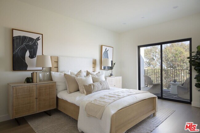 Building Photo - 3849 Don Tomaso Dr