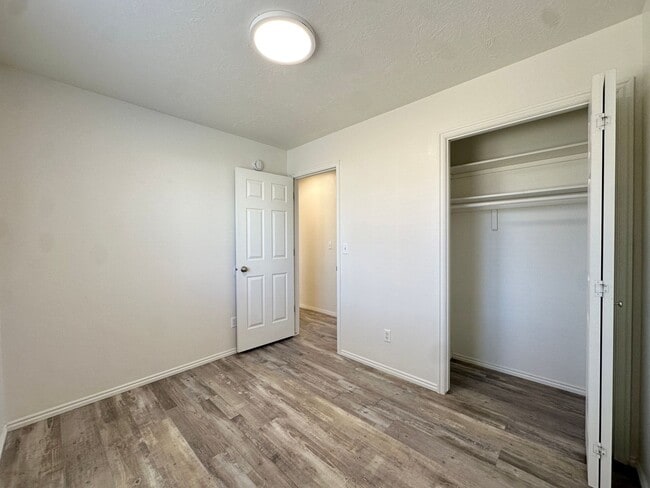 Building Photo - Cute Home For Rent In Rexburg