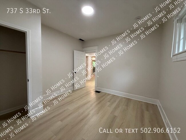 Building Photo - 737 S 33rd St