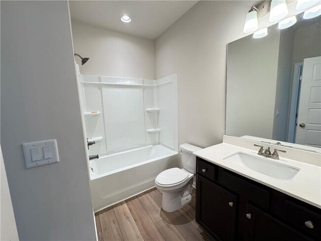 Building Photo - 1572 Dover Creek Ln