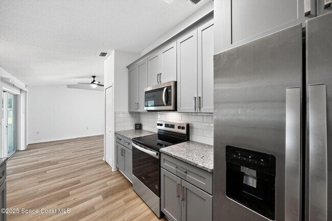 Building Photo - 591 Seaport Terrace SE