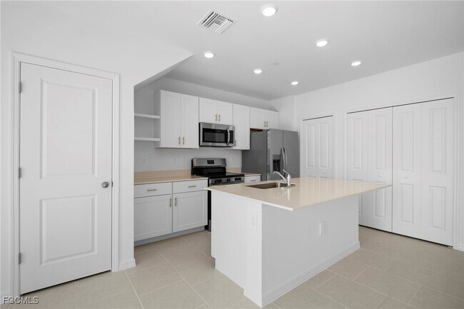 Building Photo - 4224 Caterina Ct