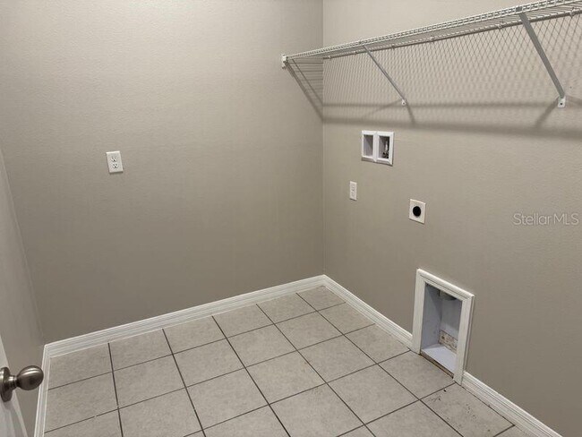 Building Photo - 3345 Curlew Ave