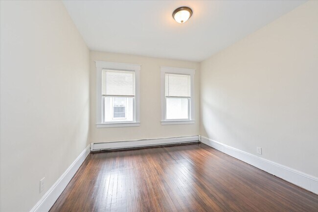 Building Photo - The Regis Montclair
