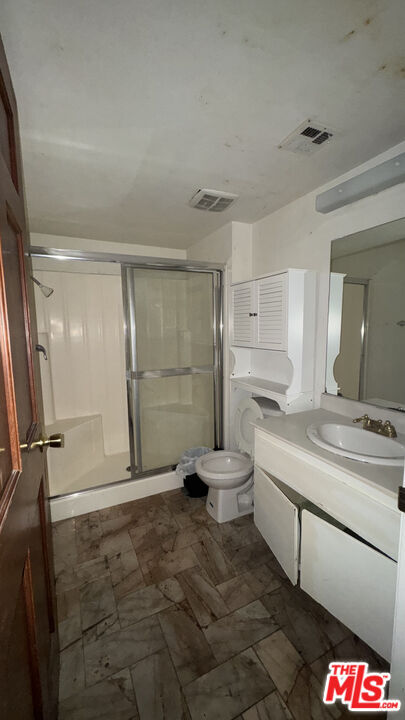 Building Photo - 845 N Juarez St