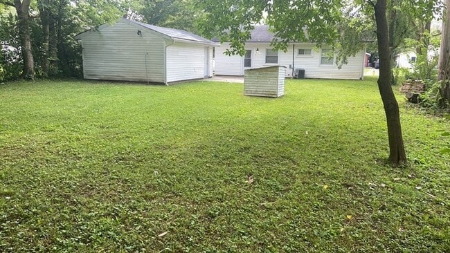 Building Photo - 3939 Prescott Ave