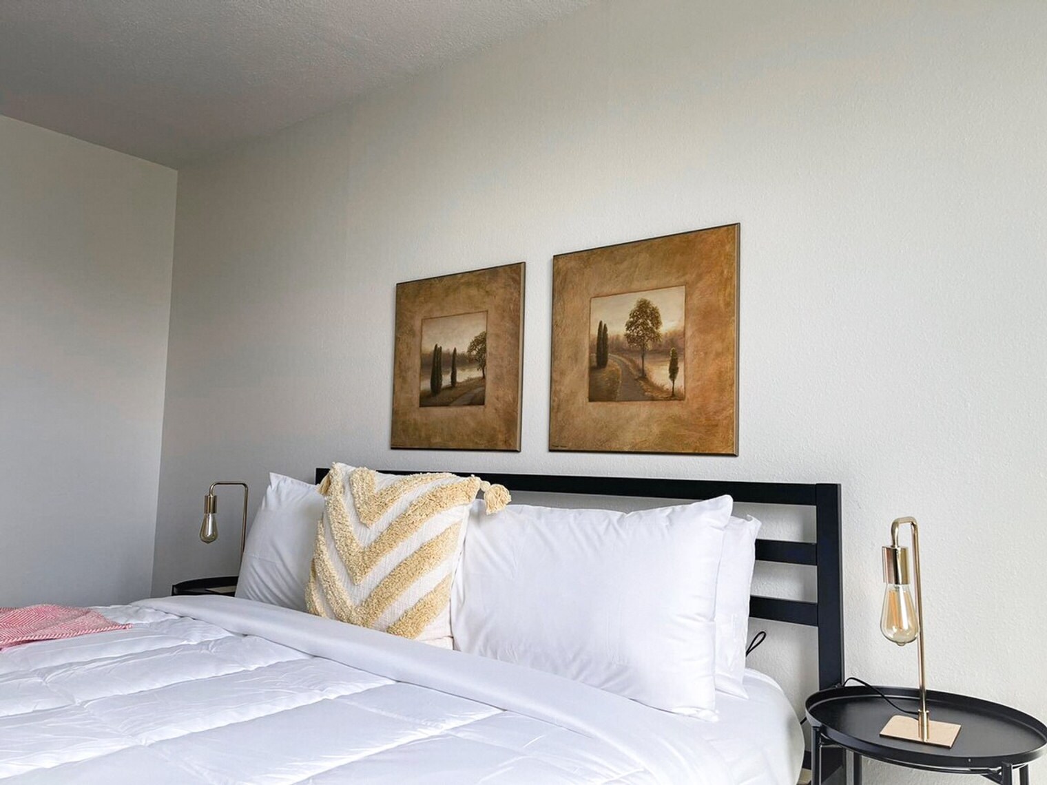 Building Photo - 2515 Burnet Ave