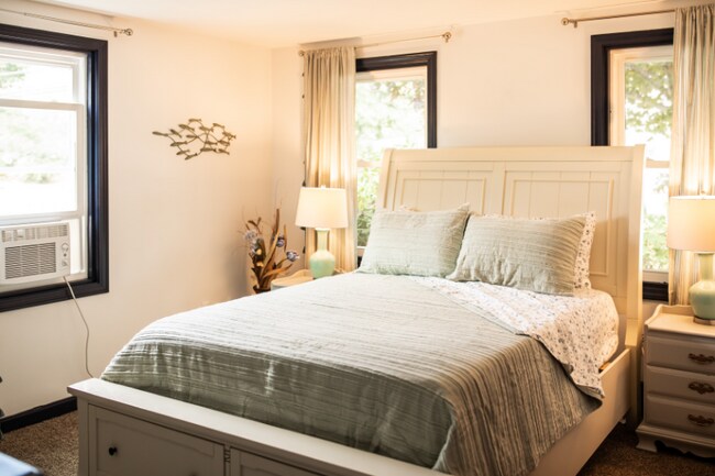 Building Photo - 431 Winnacunnet Rd