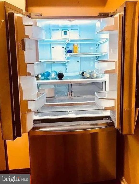 Building Photo - 15 Colebrook Ct