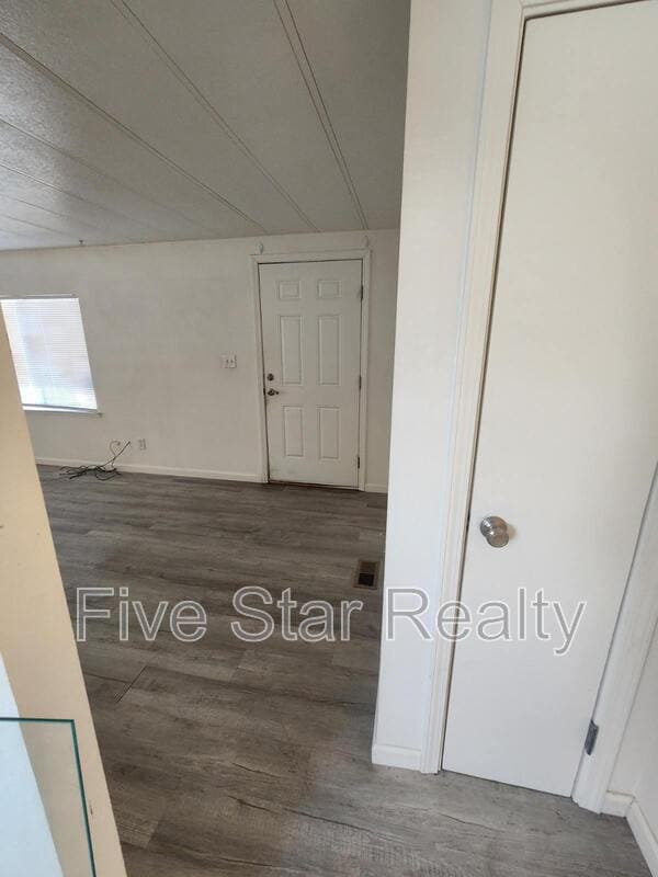 Building Photo - 6184 Mapes Way