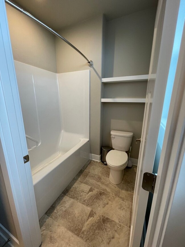 Building Photo - 3075 Deserthawk Lp