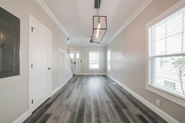 Building Photo - 3129 4th Ave S