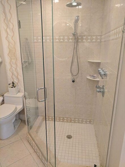 Building Photo - 441 Sunrise Way