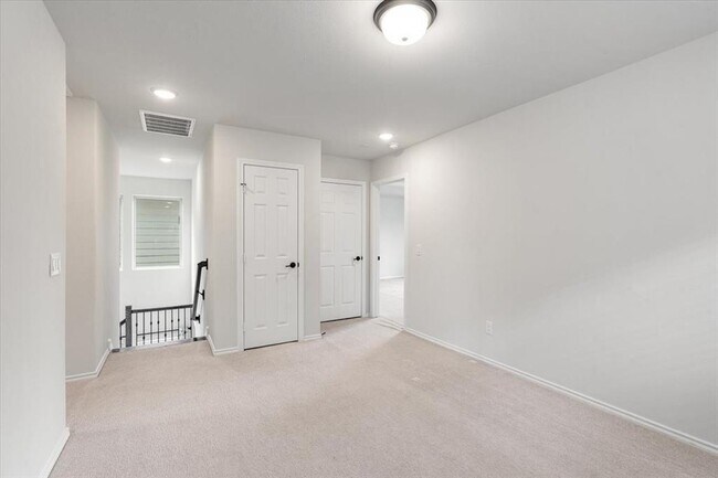 Building Photo - 4009 Delta Rose St