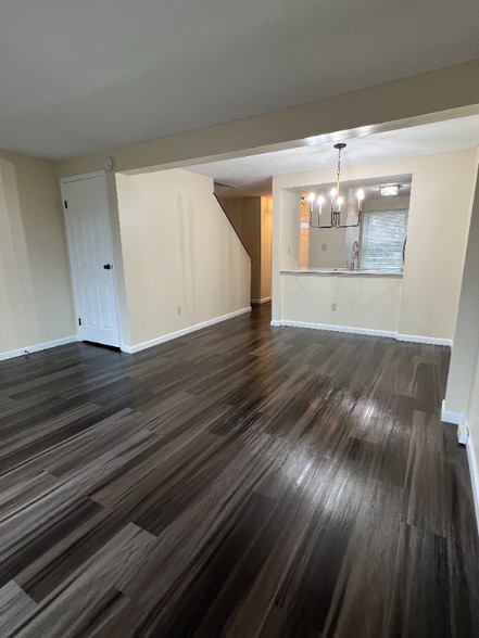 Building Photo - 378 Scott Ln