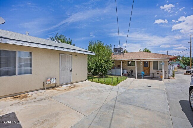 Building Photo - 38515 36th St E