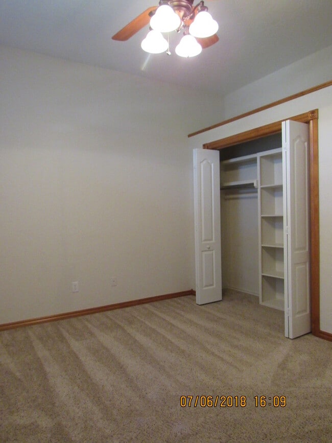 Building Photo - Pet Negotiable Upon Homeowner Approval!!