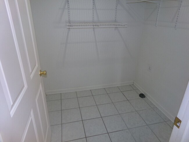 Building Photo - Well-kept 3 bedroom 2 1/2 bath home in the heart of Clemmons