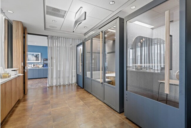 Building Photo - 120 Kingston St