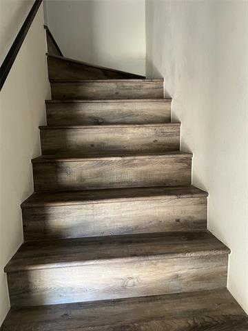 Building Photo - 103 S Las Vegas Trail