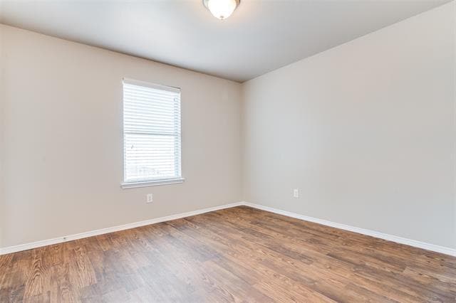 Building Photo - 1229 Land Oak Rd