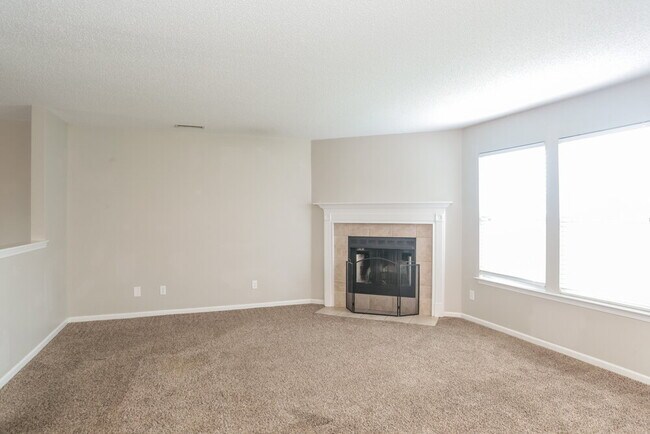 Building Photo - 9170 Amberleigh Dr