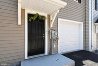 Building Photo - 114 Kuechler Ct