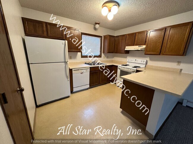 Building Photo - 7301 Woburn-2