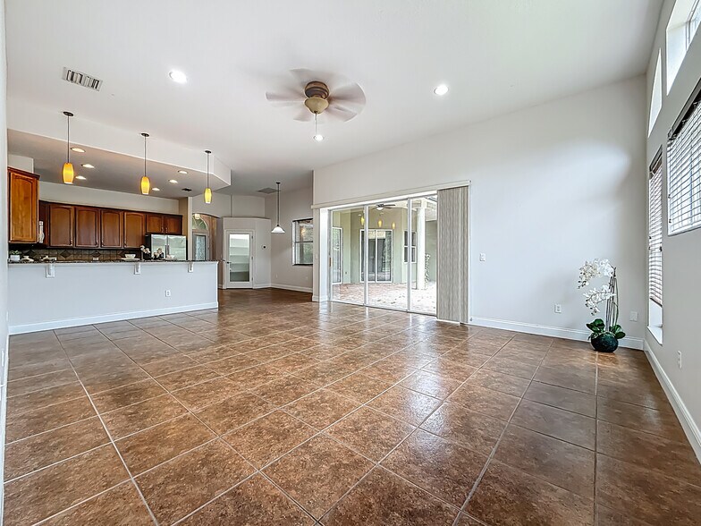 Building Photo - 20626 Longleaf Pine Ave