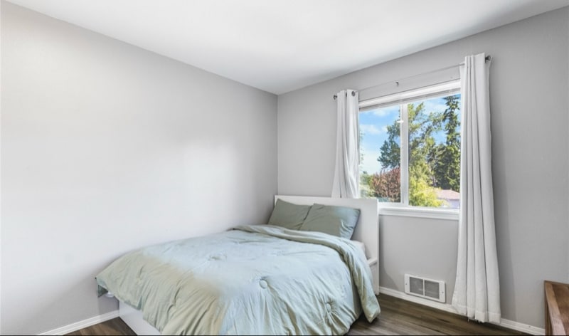 Building Photo - 1617 SW 324th Pl