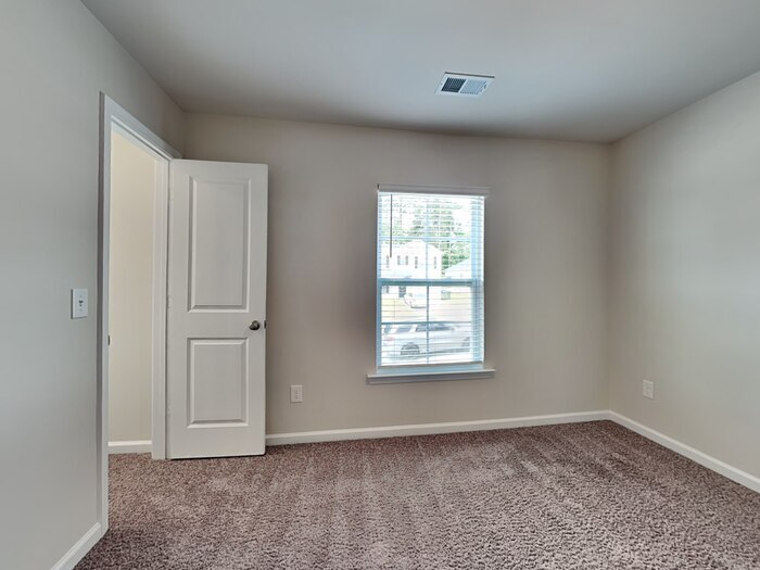 Building Photo - 421 Leaning Maple Wy