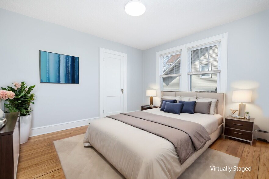 Building Photo - 971 Enfield St