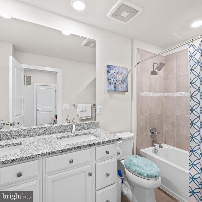 Building Photo - 44674 Provincetown Dr