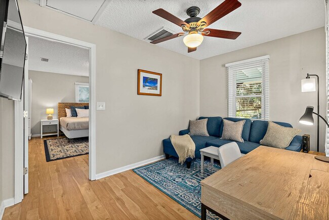 Building Photo - 12 Sylvan Dr