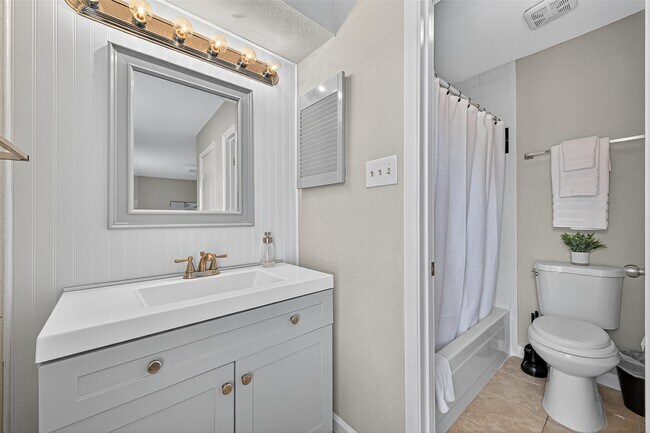 Building Photo - 4064 Belle Park Dr
