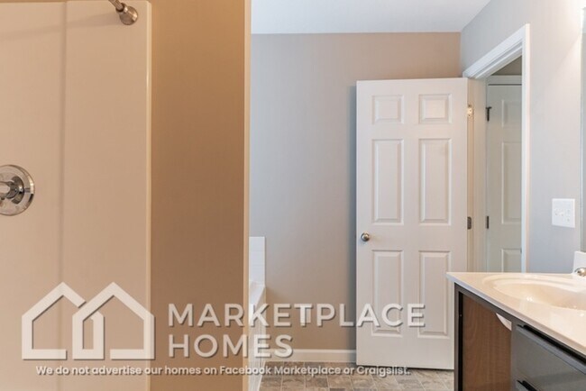 Building Photo - 7304 Calla Crossing Ln