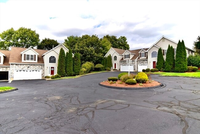 Building Photo - 172 Edgehill Rd