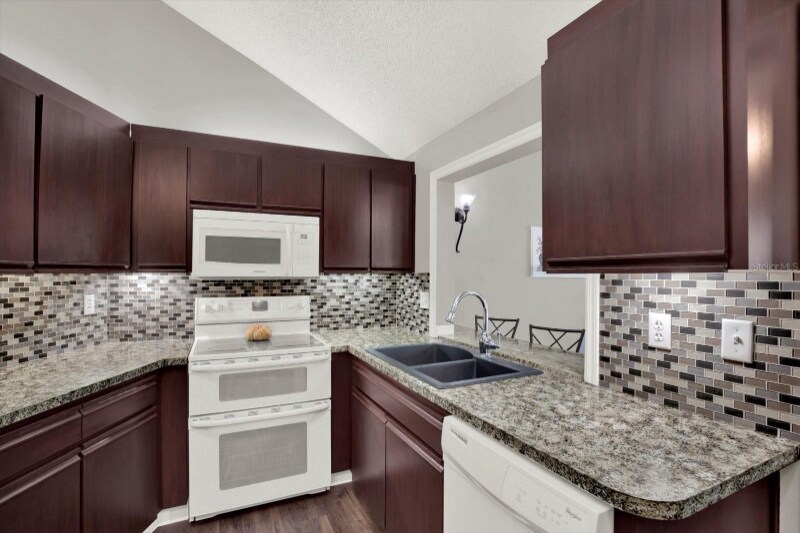 Building Photo - 34448 Cedarfield Dr