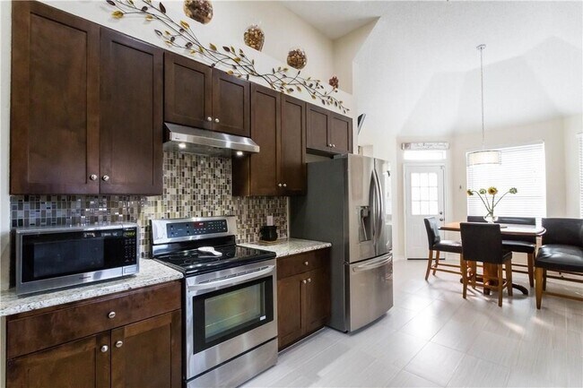 Building Photo - 6103 Crystalwood Ct