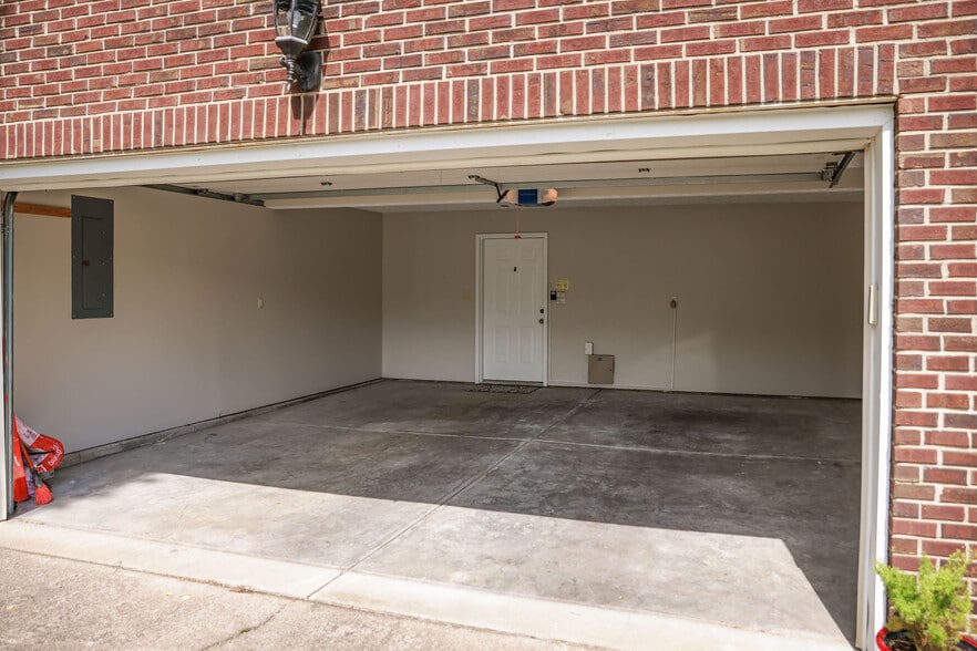 Building Photo - 3288 Snaffle Rd