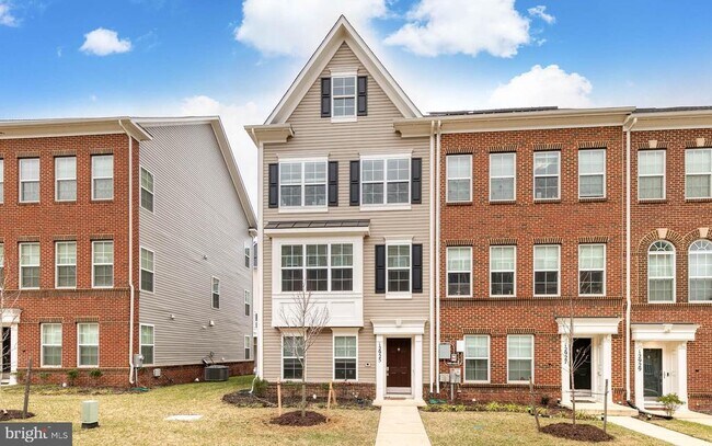 Building Photo - 12925 Brickyard Blvd