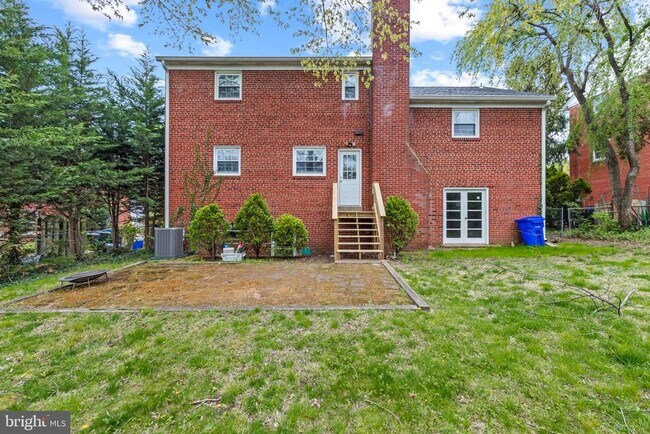 Building Photo - 6217 Stoneham Rd