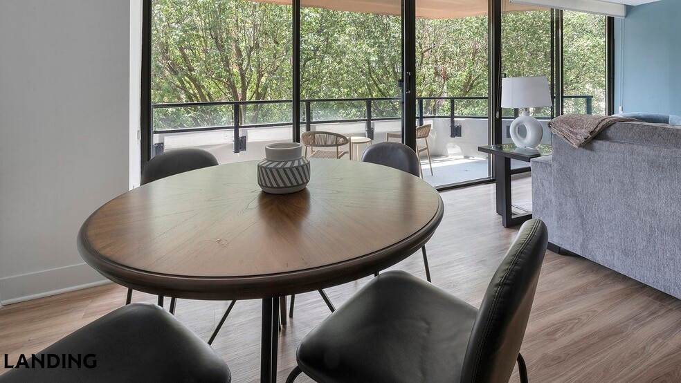 Building Photo - 1550 Clarendon Blvd